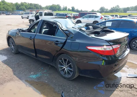 2015 Toyota Camry Le/Xle/Se/Xse z USA, uszkodzony, nr VIN 4T1BF1FK3FU965793